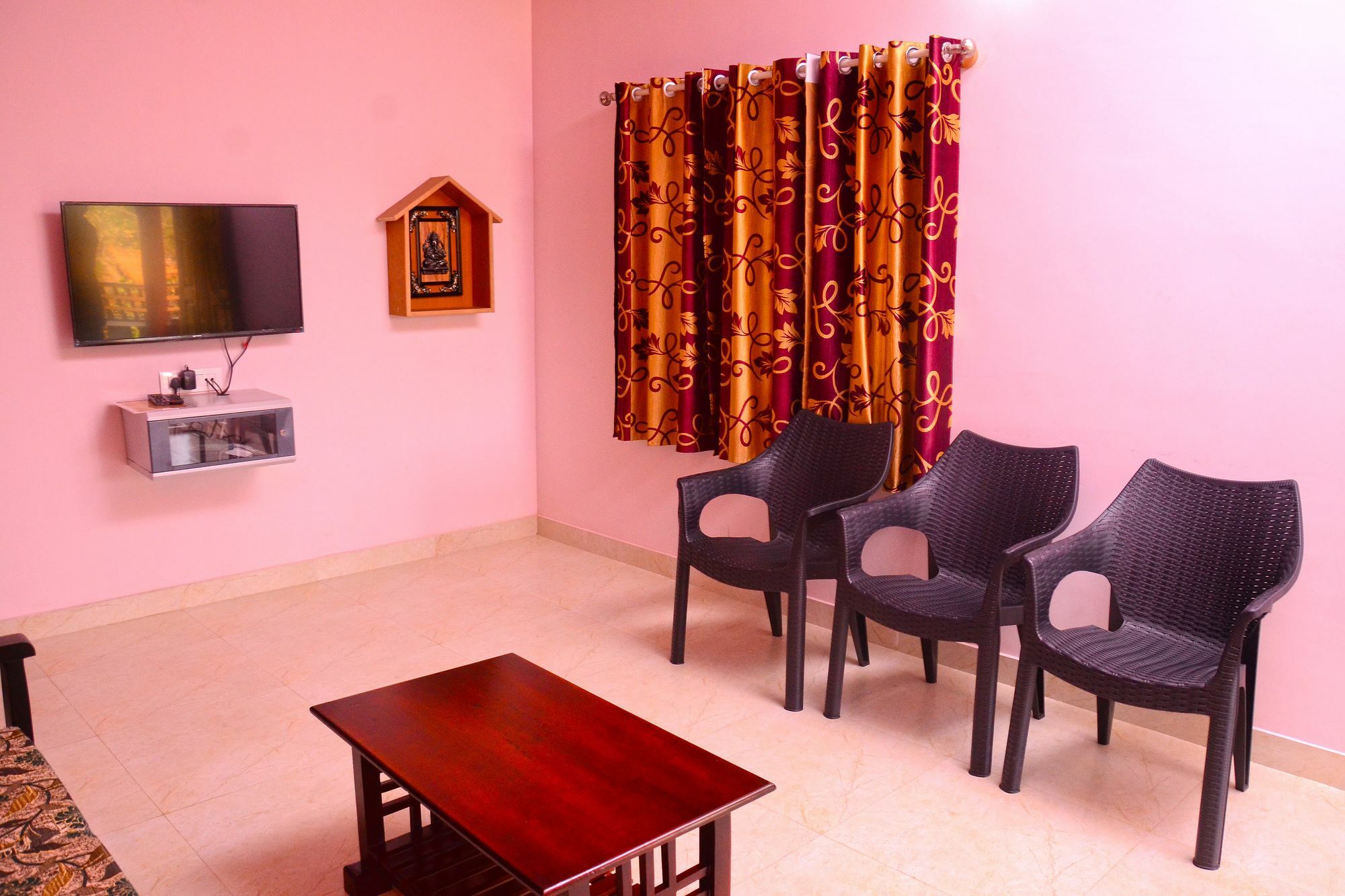 Coorg Girinivas Deluxe Homestay-Wi-Fi Madikeri Exterior foto